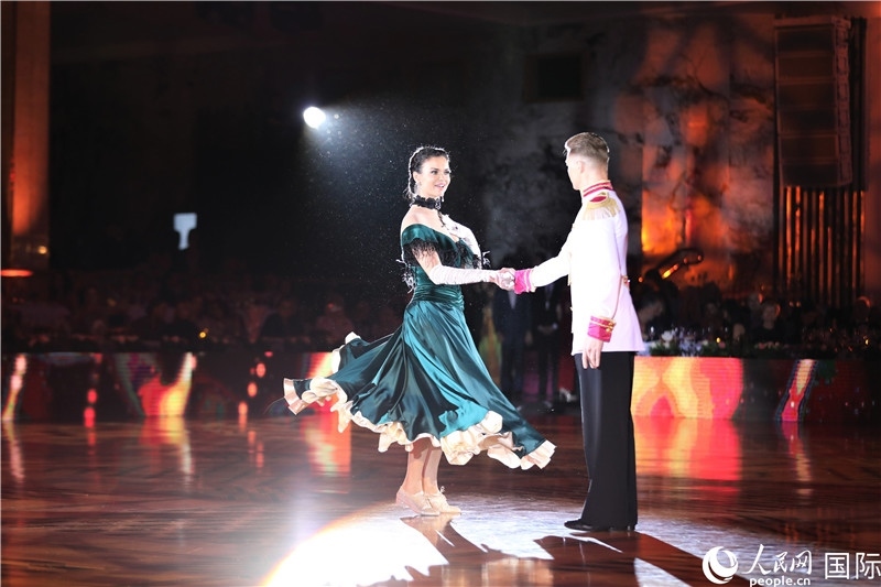 第五屆“克里姆林宮杯”國(guó)標(biāo)舞錦標(biāo)賽現(xiàn)場(chǎng)。于子恒攝