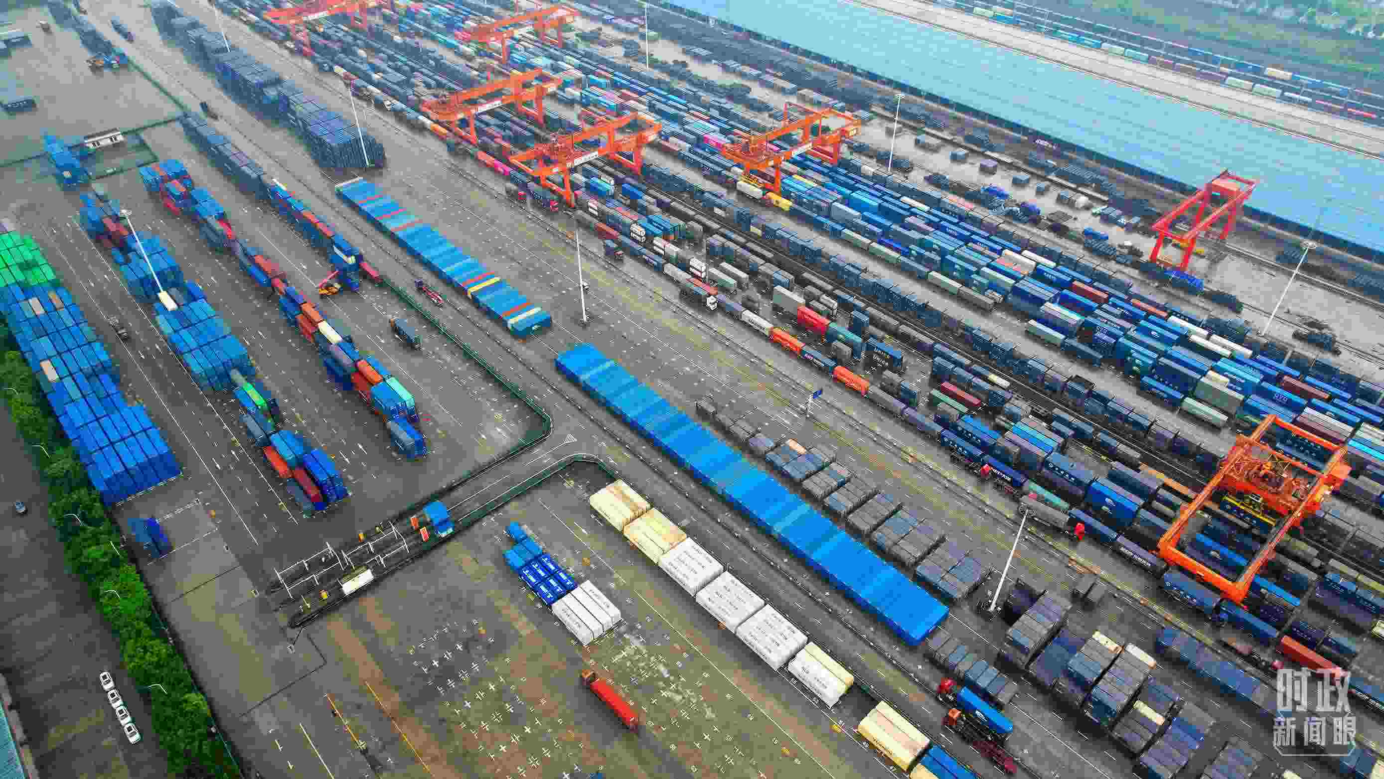 △重慶國際物流樞紐園區(qū)。（總臺央視記者范凱拍攝）