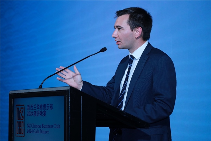 西緬·布朗部長。主辦方供圖