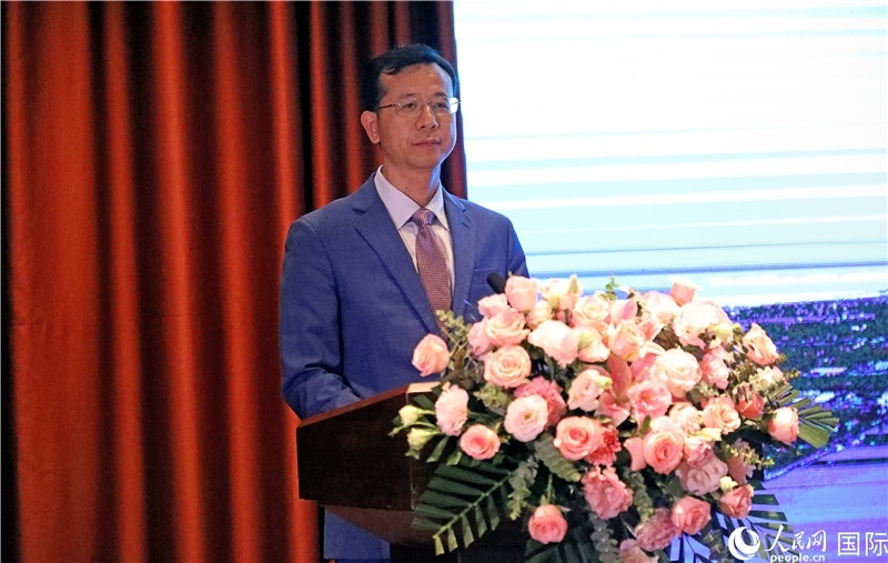 外交部外事管理司副司長(zhǎng)姚紹俊在宣介會(huì)上致辭。人民網(wǎng)記者趙益普