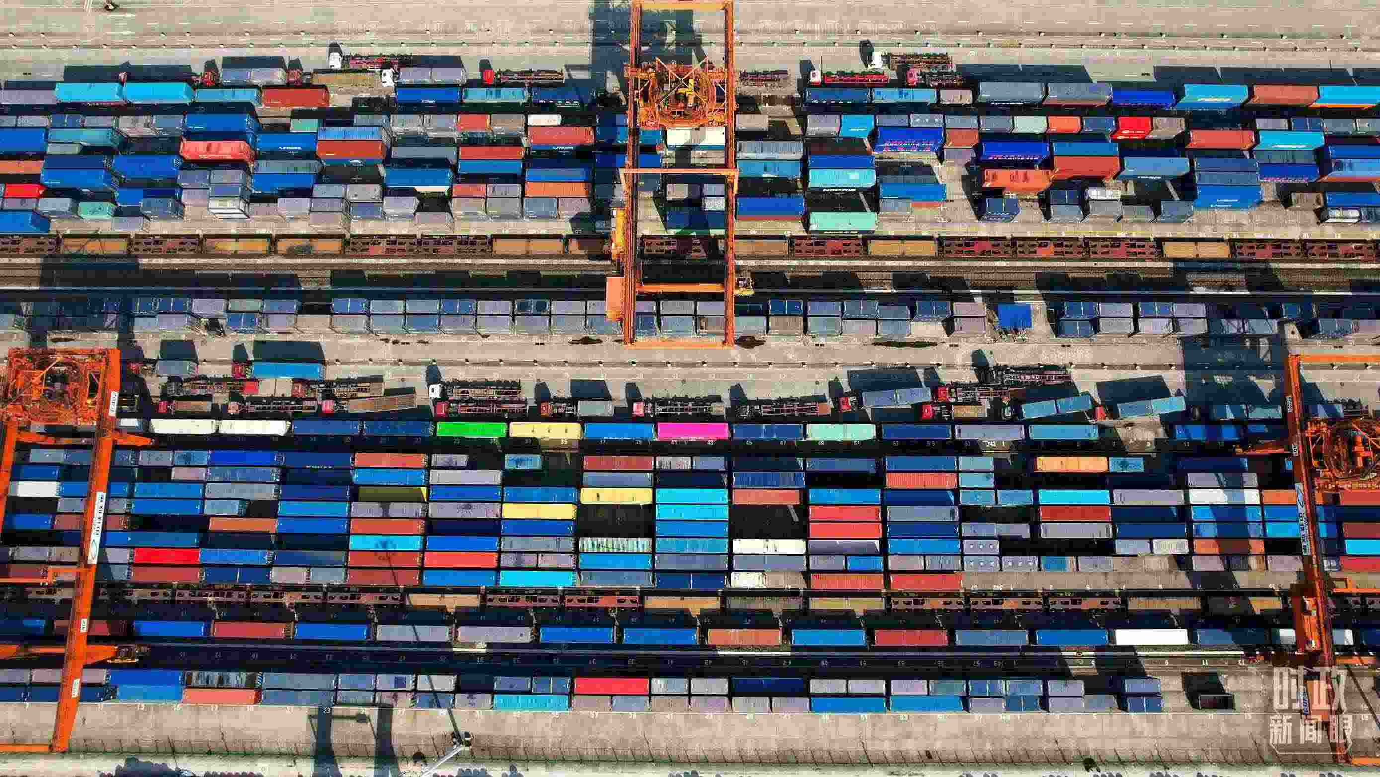 △重慶國際物流樞紐園區(qū)。（總臺央視記者范凱拍攝）