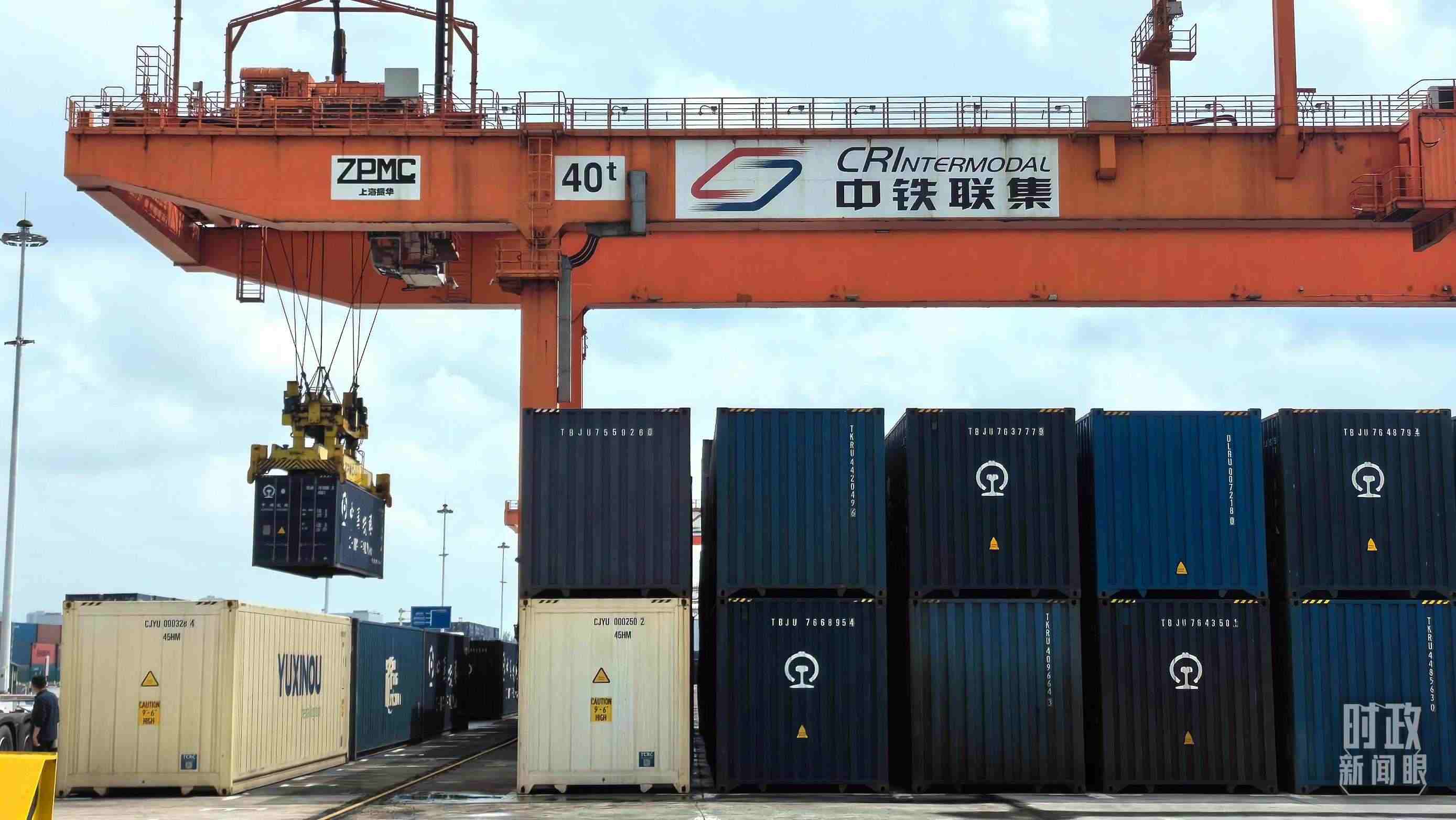 △重慶國(guó)際物流樞紐園區(qū)。（總臺(tái)央視記者趙化拍攝）