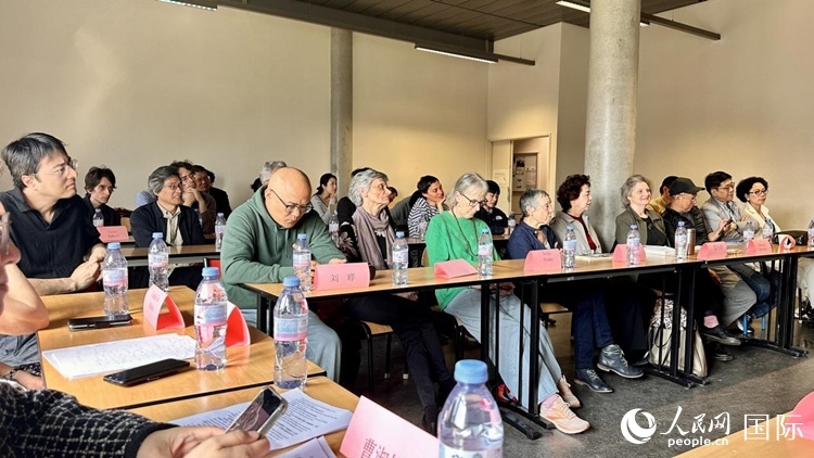 “國際青年文學(xué)共讀”活動(dòng)現(xiàn)場。人民網(wǎng)記者 于超凡攝