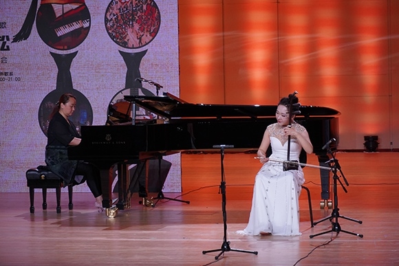 會(huì)議現(xiàn)場(chǎng)。學(xué)校供圖