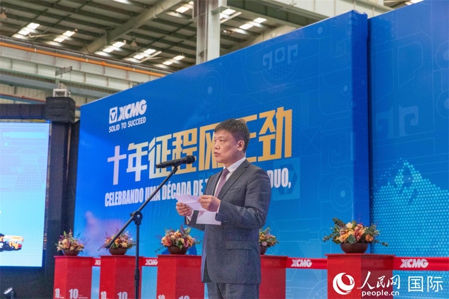 中國貿(mào)促會駐巴西代表處總代表郭英會在致辭中表示，過去十年，中巴經(jīng)貿(mào)關(guān)系迅猛發(fā)展，數(shù)百家中國企業(yè)進入巴西，投資巴西，為巴西的經(jīng)濟建設(shè)貢獻中國企業(yè)的力量。 人民日報社拉美中心分社 威廉·科埃略·維亞納攝