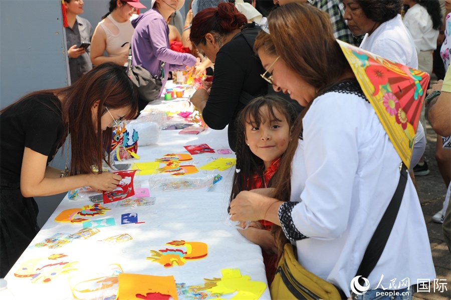 活動(dòng)現(xiàn)場(chǎng)。人民網(wǎng) 埃內(nèi)斯托·多明戈斯攝