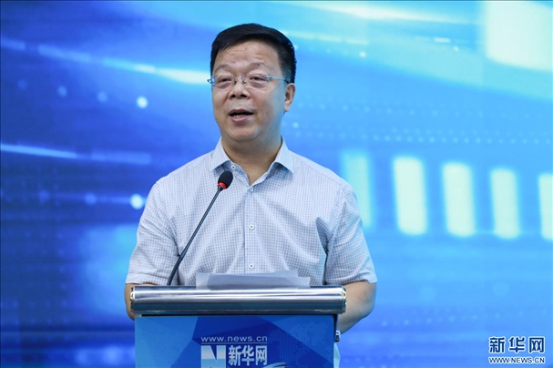 新華網(wǎng)黨委常委、董事、副總裁劉加文致辭