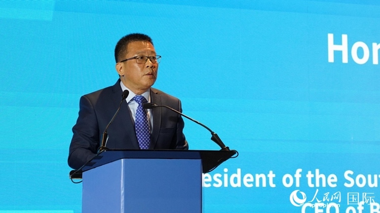 張朝陽會長致辭。人民網(wǎng) 劉暢攝