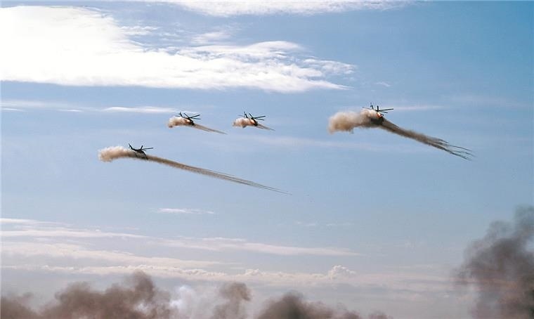 △“和平使命—2021”上合組織聯(lián)合反恐軍演。