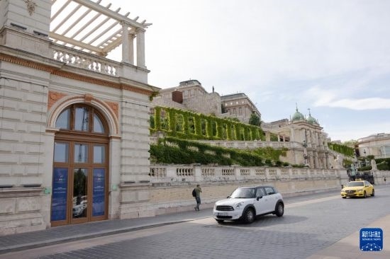 這是7月1日在匈牙利布達(dá)佩斯拍攝的匈牙利作為歐盟輪值主席國舉辦系列活動的場地外景。新華社發(fā)（弗爾季·奧蒂洛攝）