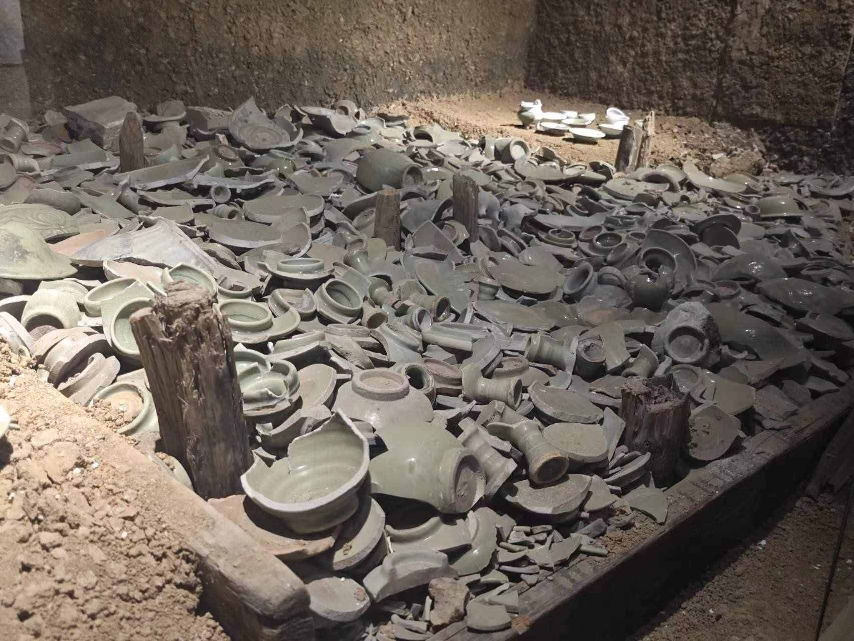 經(jīng)過“質(zhì)檢”的瓷器碎片。人民網(wǎng)記者 黃鈺攝