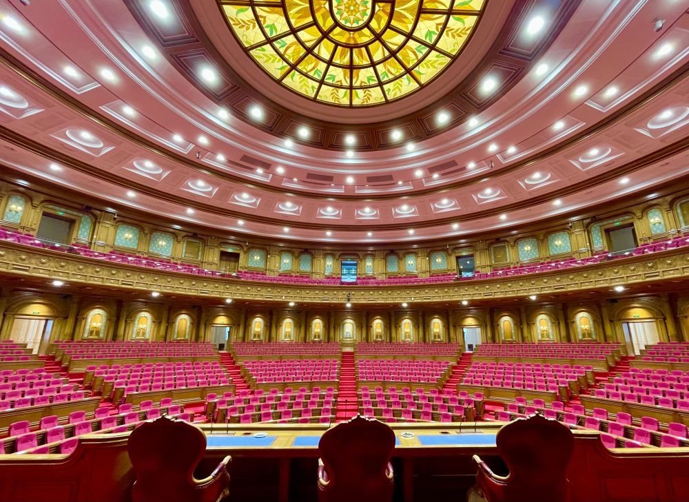 這是在杜尚別拍攝的塔吉克斯坦議會(huì)大樓內(nèi)景。