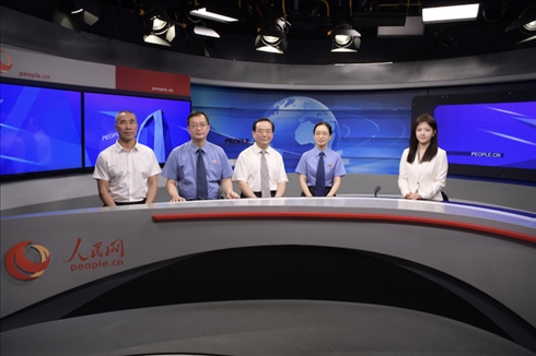 訪談現(xiàn)場。人民網(wǎng)記者 王曉嘯攝