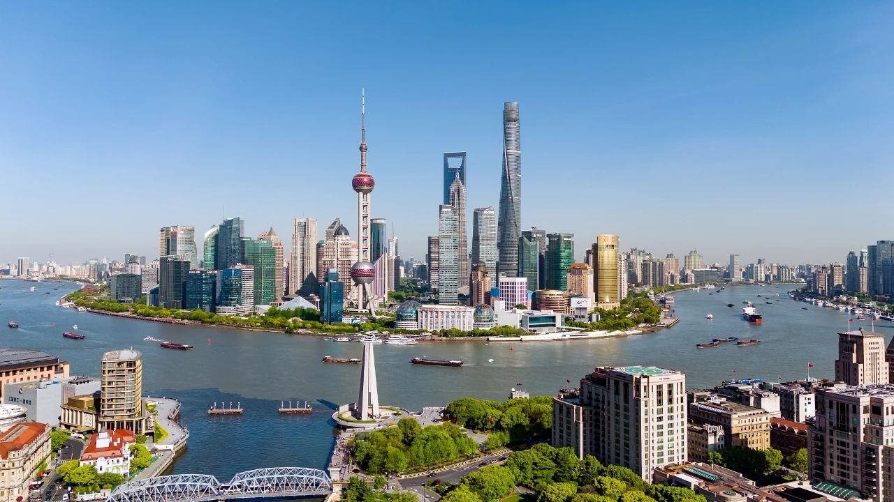 從一扇“門”、一座“城”、兩張“網(wǎng)”，看浦東新區(qū)改革常新