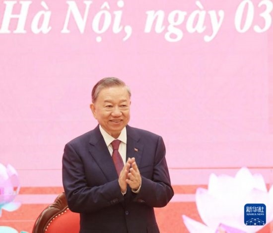 8月3日，在越南河內(nèi)，蘇林出席新聞發(fā)布會。新華社/越通社