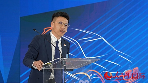 延鋒彼歐南非公司總經(jīng)理張?chǎng)沃罗o。人民網(wǎng) 張茜攝