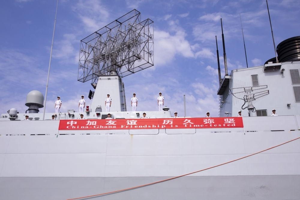 2023年6月27日，中國海軍第43批護航編隊抵達加納特馬港碼頭，開始對加納進行為期4天的友好訪問。