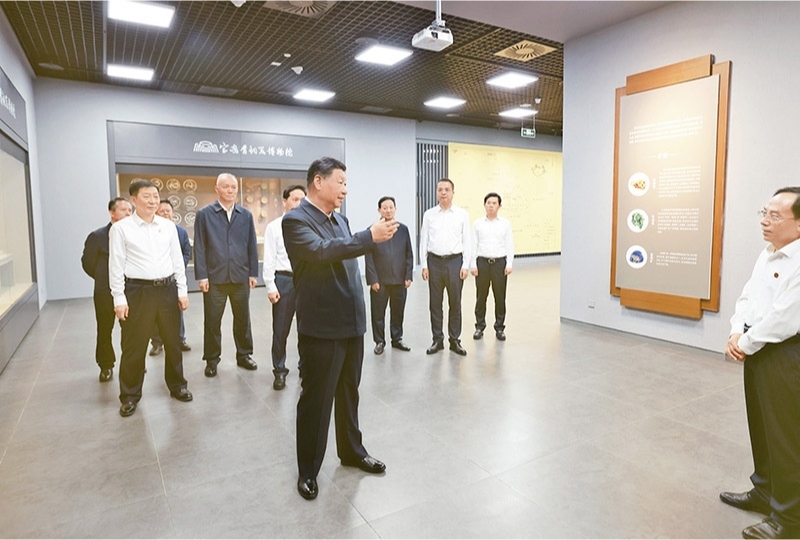 2024年9月10日，中共中央總書記、國家主席、中央軍委主席習近平在前往甘肅考察途中，來到陜西省寶雞市參觀寶雞青銅器博物院。 新華社記者 王曄/攝