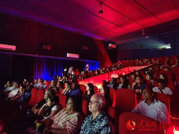 塞舌爾首屆中國電影節(jié)開幕式現(xiàn)場。人民網(wǎng)記者 黃煒鑫攝