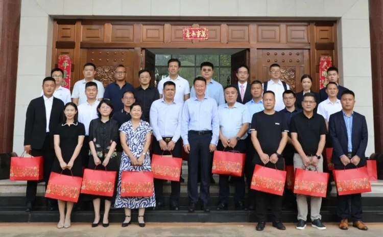 駐尼日利亞使館舉行中秋慰?jī)S活動(dòng)。駐尼使館供圖