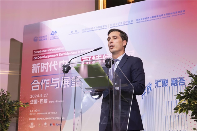 法國(guó)前交通部長(zhǎng)讓-巴蒂斯特·杰巴里發(fā)布主旨演講。主辦方供圖