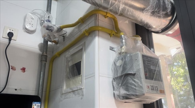 北京市石景山區(qū)高井路社區(qū)更換燃?xì)夤艿篮蟮木用窦?。人民網(wǎng) 劉佳欣攝