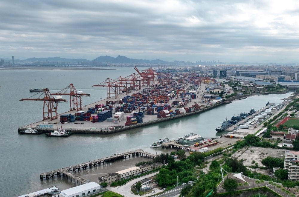 這是中國（福建）自由貿(mào)易試驗區(qū)廈門片區(qū)內(nèi)的廈門海天碼頭（2024年9月4日攝）。