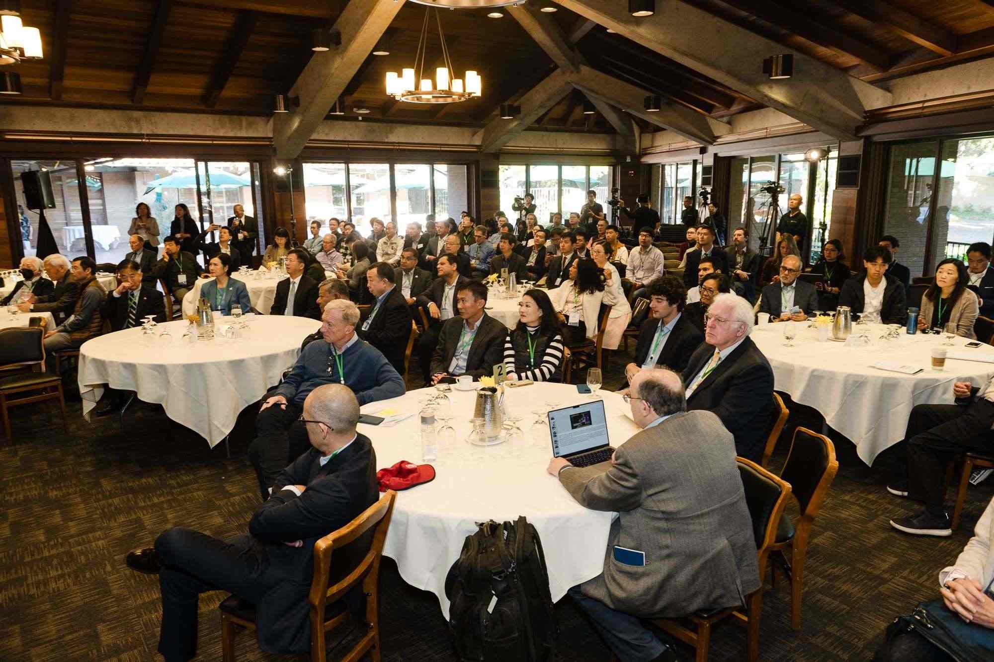 峰會現(xiàn)場。馮超攝