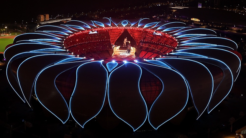 2023年9月23日，第19屆亞洲運(yùn)動(dòng)會(huì)開幕式上，最后一棒火炬手汪順和“數(shù)字火炬手”在開幕式上點(diǎn)燃主火炬。