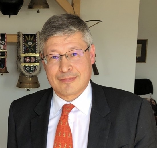 瑞士日內(nèi)瓦伯爾尼大區(qū)經(jīng)濟(jì)發(fā)展署前署長(zhǎng)、經(jīng)濟(jì)學(xué)家 菲利普·莫尼耶