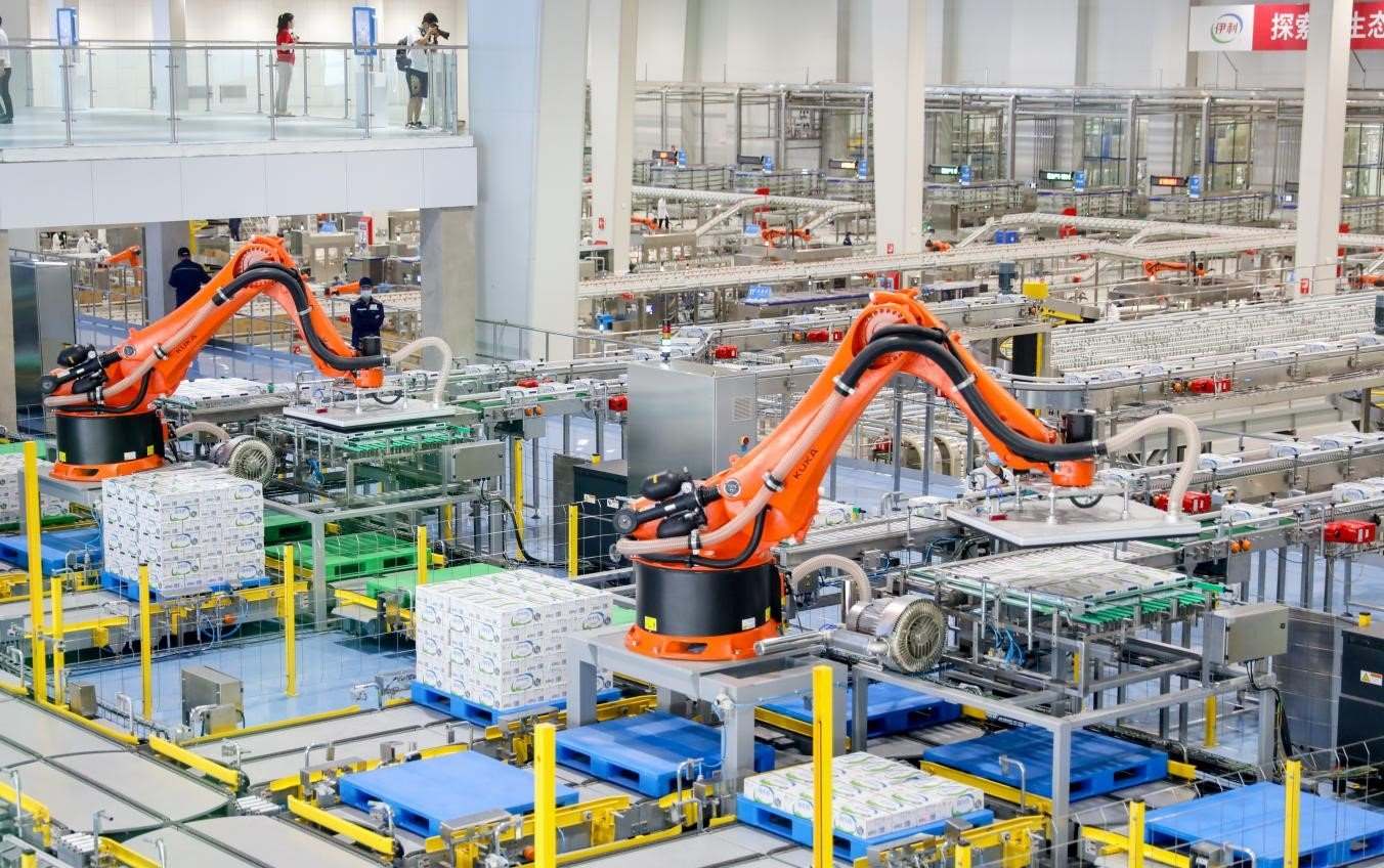 伊利數智化布局領跑行業(yè)。（受訪者供圖）