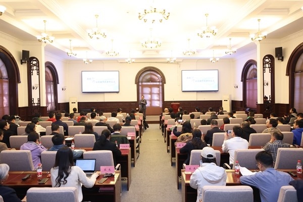 “杰出少年示范數(shù)學(xué)班”開(kāi)班儀式現(xiàn)場(chǎng)。校方供圖