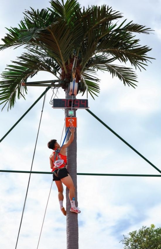 11月23日，廣東隊(duì)選手黃新鴻在比賽中。新華社記者 楊植森 攝