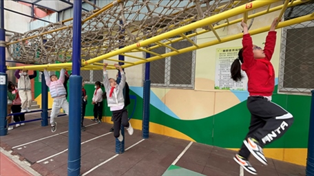 孩子從。校方供圖