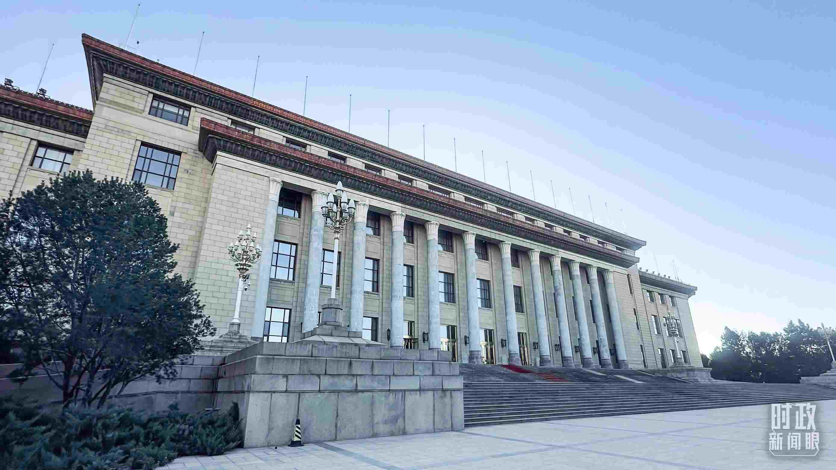 △第四次“一帶一路”建設(shè)工作座談會在北京人民大會堂舉行。（總臺央視記者范一鳴拍攝）