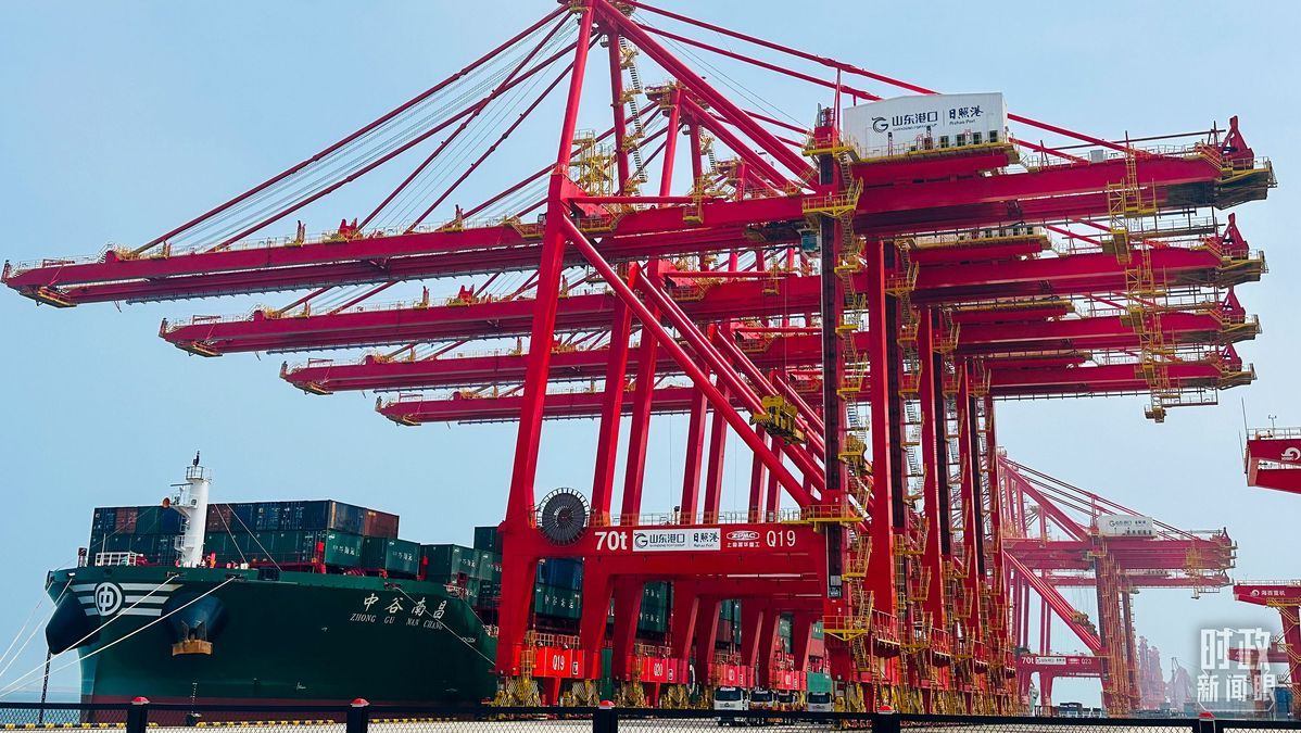 △山東日照港。（總臺央視記者范一鳴拍攝）