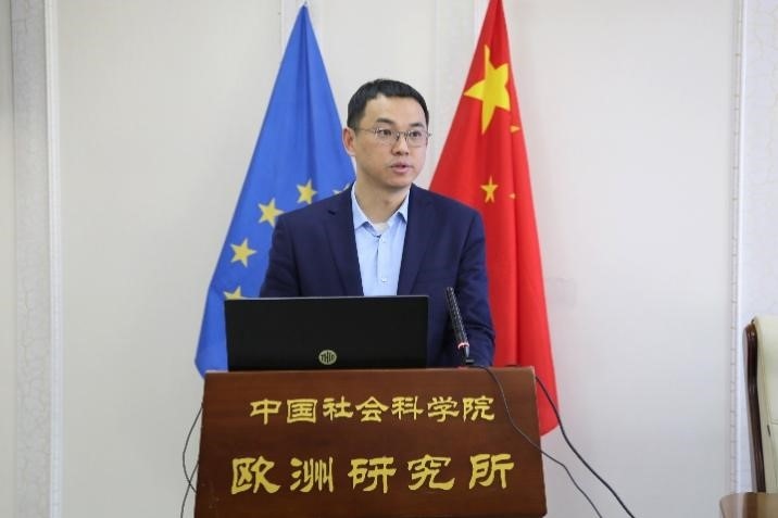 社會科學(xué)文獻(xiàn)出版社副總編輯童根興作開幕式致辭。吳迪攝