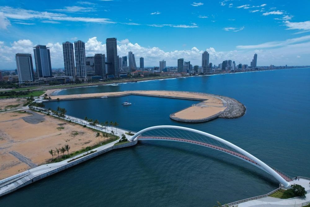 這是2024年10月26日在斯里蘭卡科倫坡港口城拍攝的城市風光。新華社發(fā)（科倫坡港口城供圖）