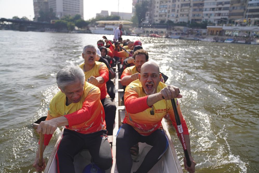 活動(dòng)現(xiàn)場(chǎng)龍舟競(jìng)技，共慶春節(jié)。開(kāi)羅中國(guó)文化中心供圖