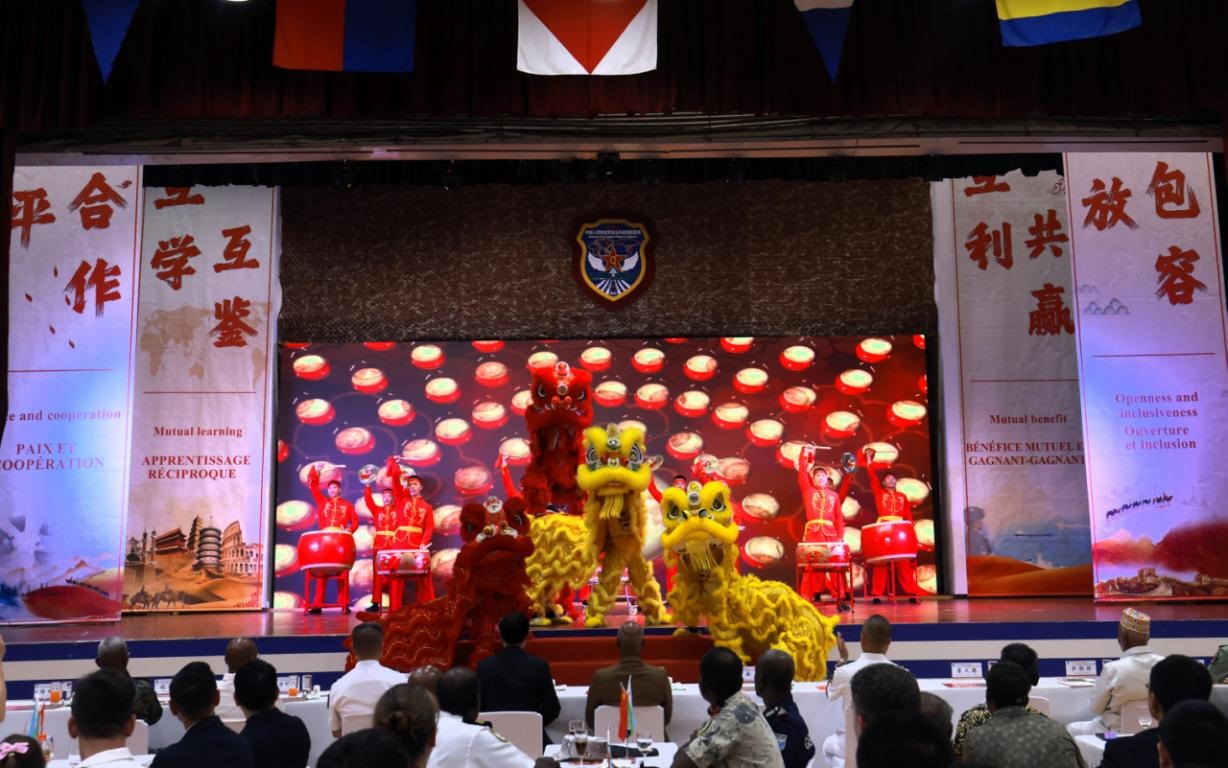 舞獅表演《金獅送?！?。主辦方供圖