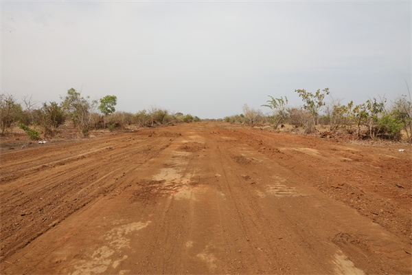 施工現(xiàn)場(chǎng)。張曉昆攝