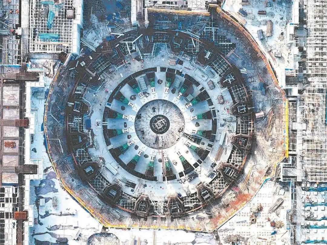 △中國(guó)科學(xué)院合肥物質(zhì)科學(xué)研究院等離子體所，緊湊型聚變能實(shí)驗(yàn)裝置（BEST）項(xiàng)目正加緊施工。