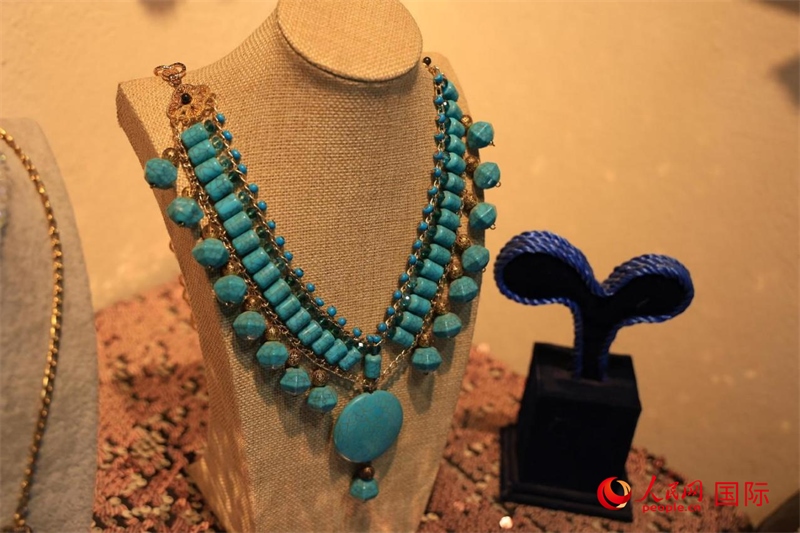 蘇美爾時(shí)期的流行項(xiàng)鏈。 人民網(wǎng)伊納斯·易卜拉欣攝