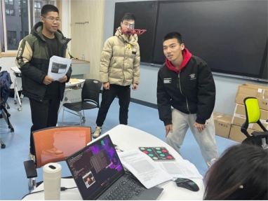 智能無人系統(tǒng)“做中悟”高階項(xiàng)目式課程。校方供圖