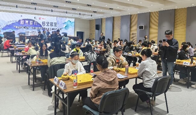 比賽現(xiàn)場(chǎng)。人民網(wǎng)記者 李乃妍攝