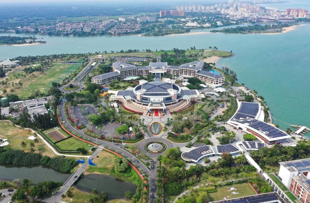 這是3月21日拍攝的博鰲亞洲論壇國際會議中心（無人機照片）。新華社記者 郭程 攝