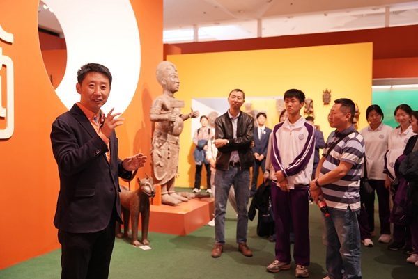 清華附中永豐學(xué)校家校共育活動(dòng)舉行。校方供圖