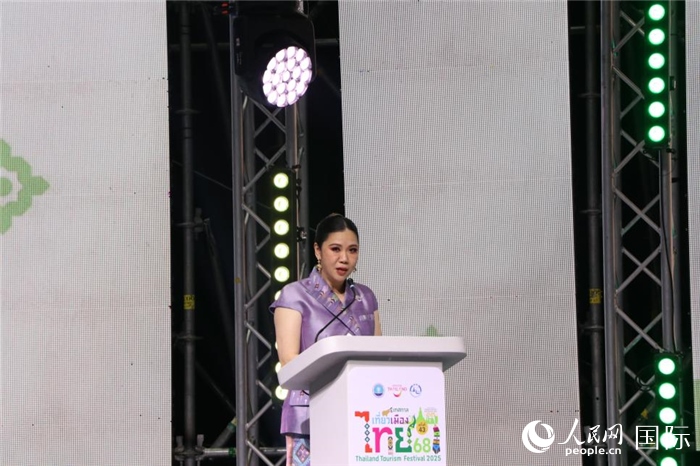泰國(guó)旅游局局長(zhǎng)塔佩妮在開(kāi)幕式上致辭。朱瀟逸攝