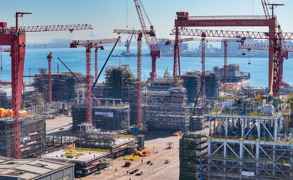 這是3月21日拍攝的天津博邁科海洋工程股份有限公司廠區(qū)一景（無人機(jī)照片）。新華社記者 趙子碩 攝