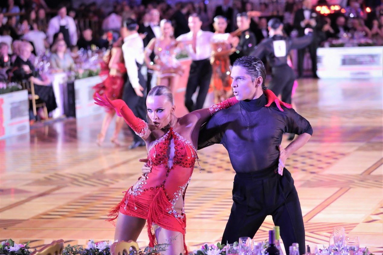 第七屆“克里姆林宮杯”國標(biāo)舞錦標(biāo)賽現(xiàn)場。于子恒攝